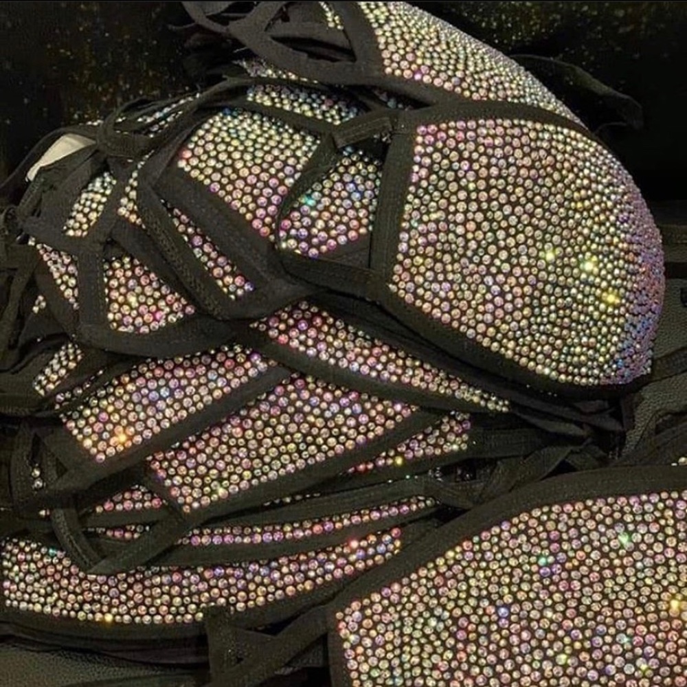 Bling Rhinestone Mask - Picture 3 of 3